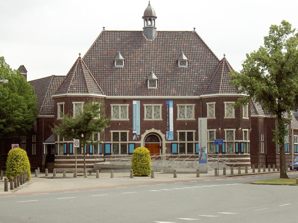 Uit Enschede